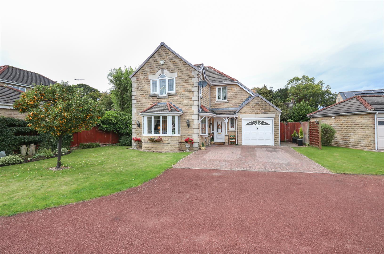 Oakfield Avenue, Chesterfield, S40 3LE Dales and Peaks